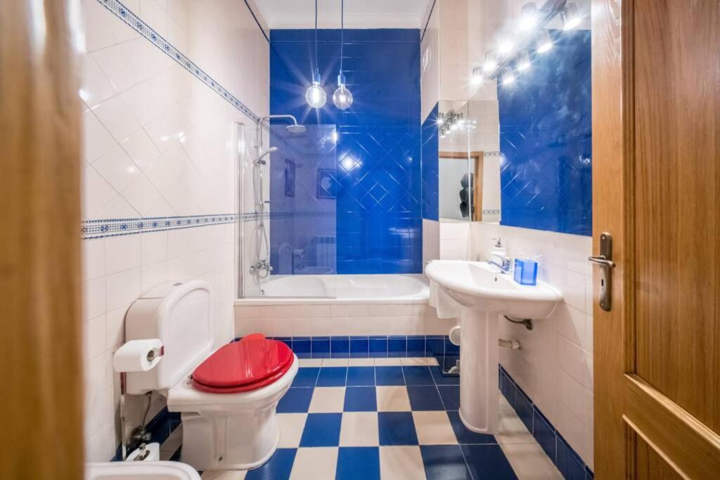 Beautiful Apartment Near The Center Of Lisbon Exterior photo