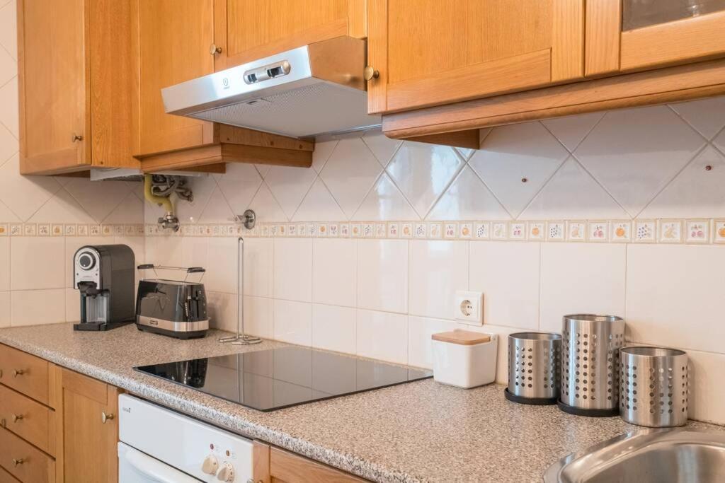 Beautiful Apartment Near The Center Of Lisbon Exterior photo